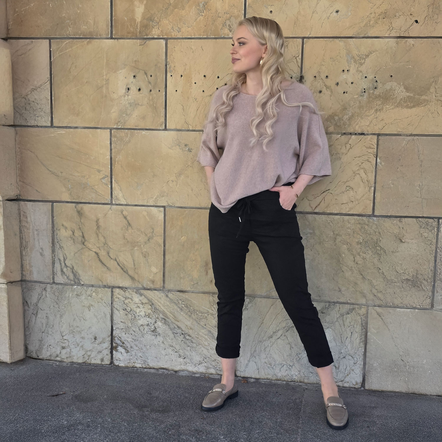 MARTA DU CHATEAU Kalie housut, musta