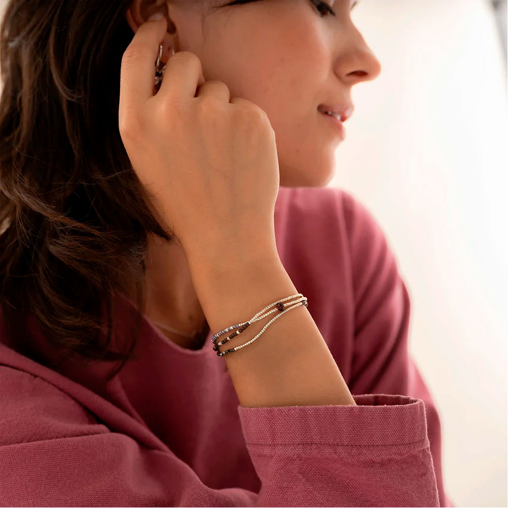 A BEAUTIFUL STORY sensation käsikoru, garnet