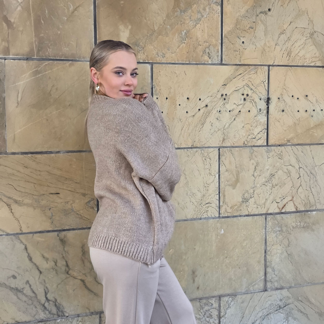 MARTA DU CHÂTEAU neule, beige - Image 3