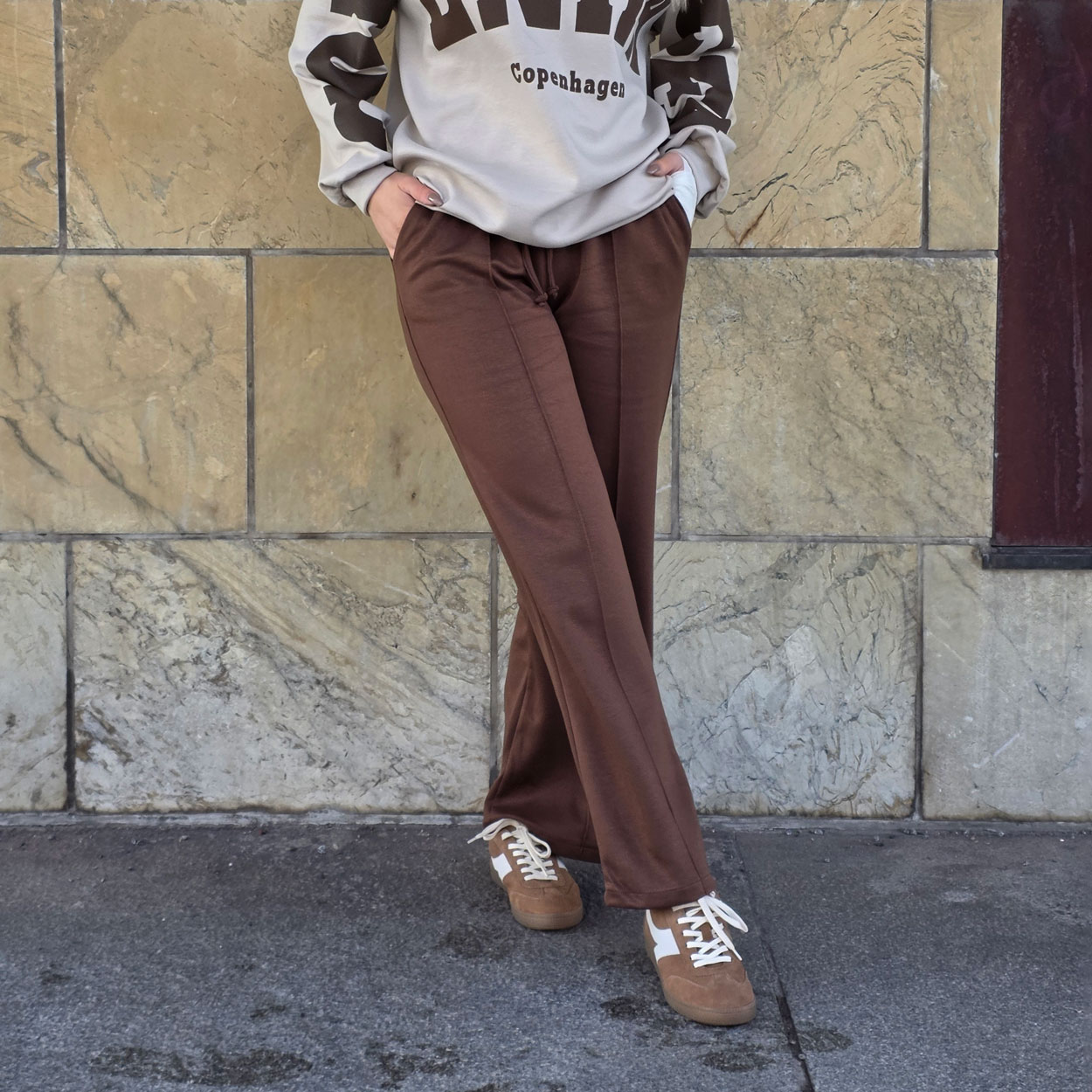 marta du chateau housut ruskea